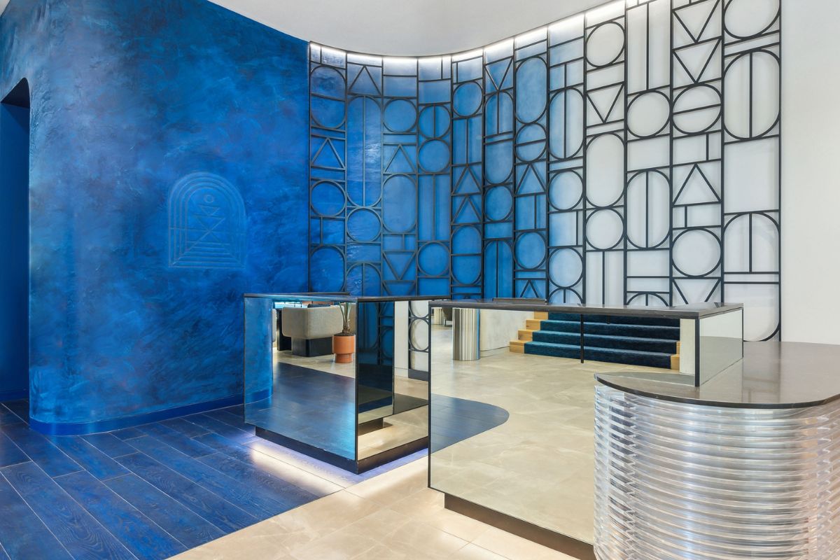 hospitality interior display solutions